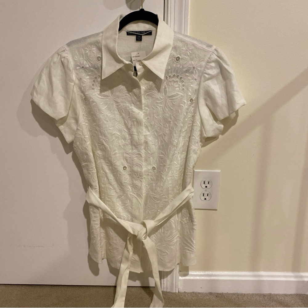 Lafayette 148 New York white linen embroidered top NWT